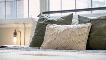 2 多间卧室、办公桌、熨斗/熨衣板、WiFi