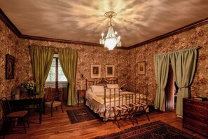 9 bedrooms, WiFi