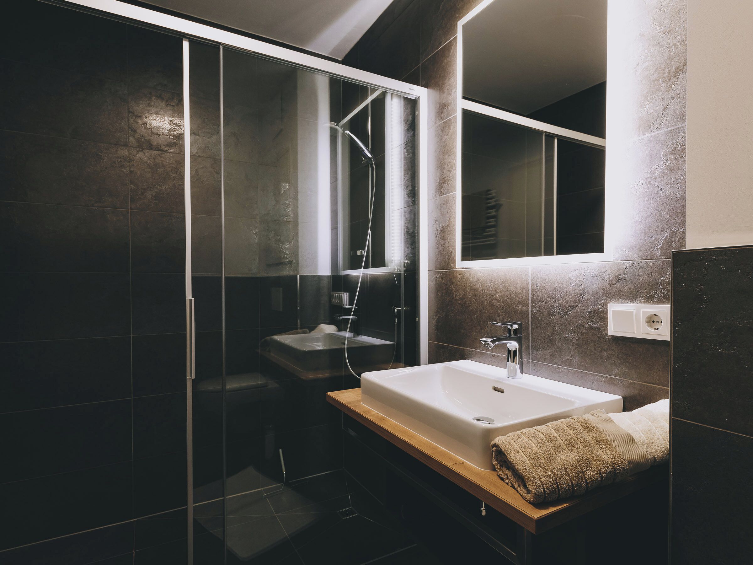 Superior Condo, Balcony, Mountain View | Bathroom