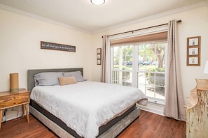 2 bedrooms, iron/ironing board, travel cot, WiFi