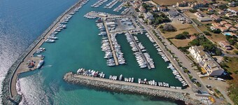 Res. Villa Tyrrenia, Macinaggio/rogliano, Apartment With bay View