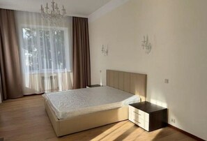 2 chambres, fer et planche Ă repasser, Wi-Fi, literie fournie