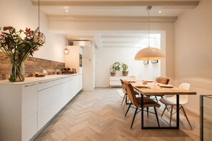 Dining - Luxury Apartment with spacious living room (Amsterdam)