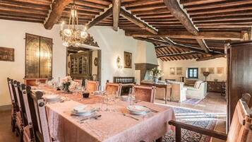 Rumah | Tempat makan