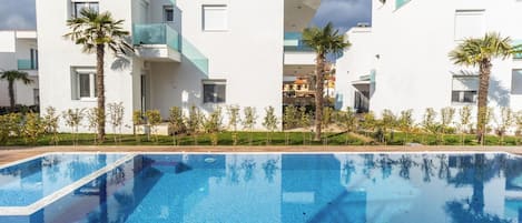 House | Pool | Outdoor pool