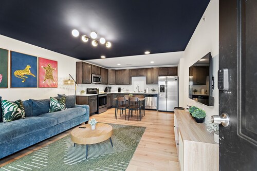 NEW ~ Charming, Cozy Apt DWTN Murfreesboro, TN