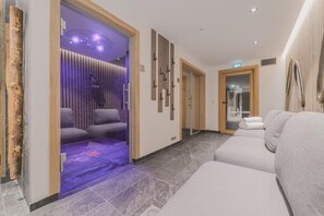 Interior - Wifi, 100m from ski slopes, sauna, hammam, balcony, parking, tv, ski locker, 79-92m² (Mâcot-la-Plagne)