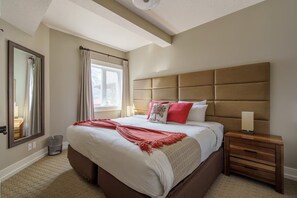 2 Schlafzimmer, Schreibtisch, Bügeleisen/Bügelbrett, kostenloses WLAN