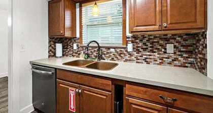 Central located in St. Augustine-FREE EV Charging