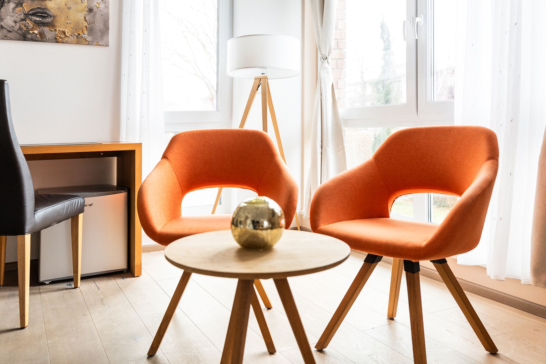 Superior Double Room, Balcony, Garden View | Living area