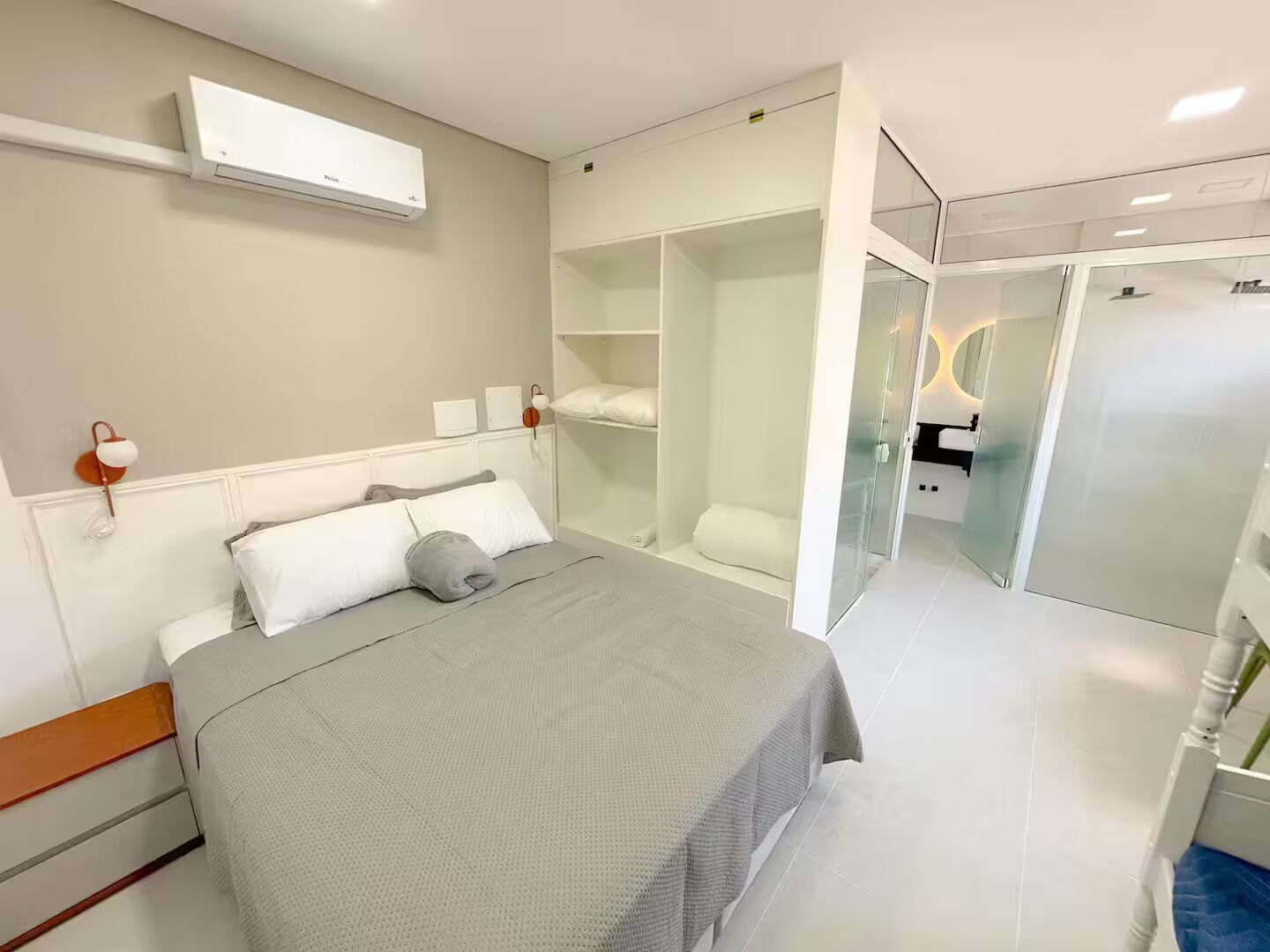 2 chambres, bureau, accès au Wi-Fi (inclus), literie fournie