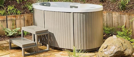 Bañera de hidromasaje exterior
