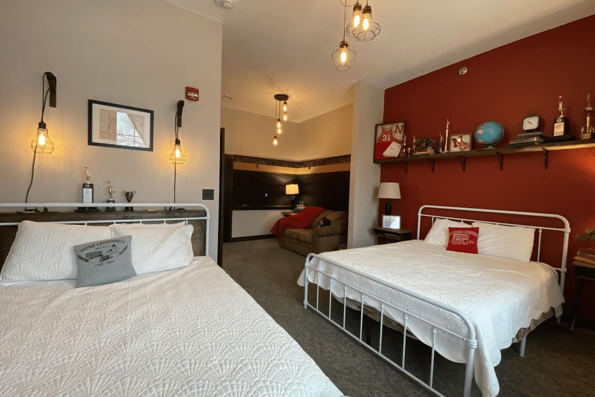 1 bedroom, iron/ironing board, free WiFi