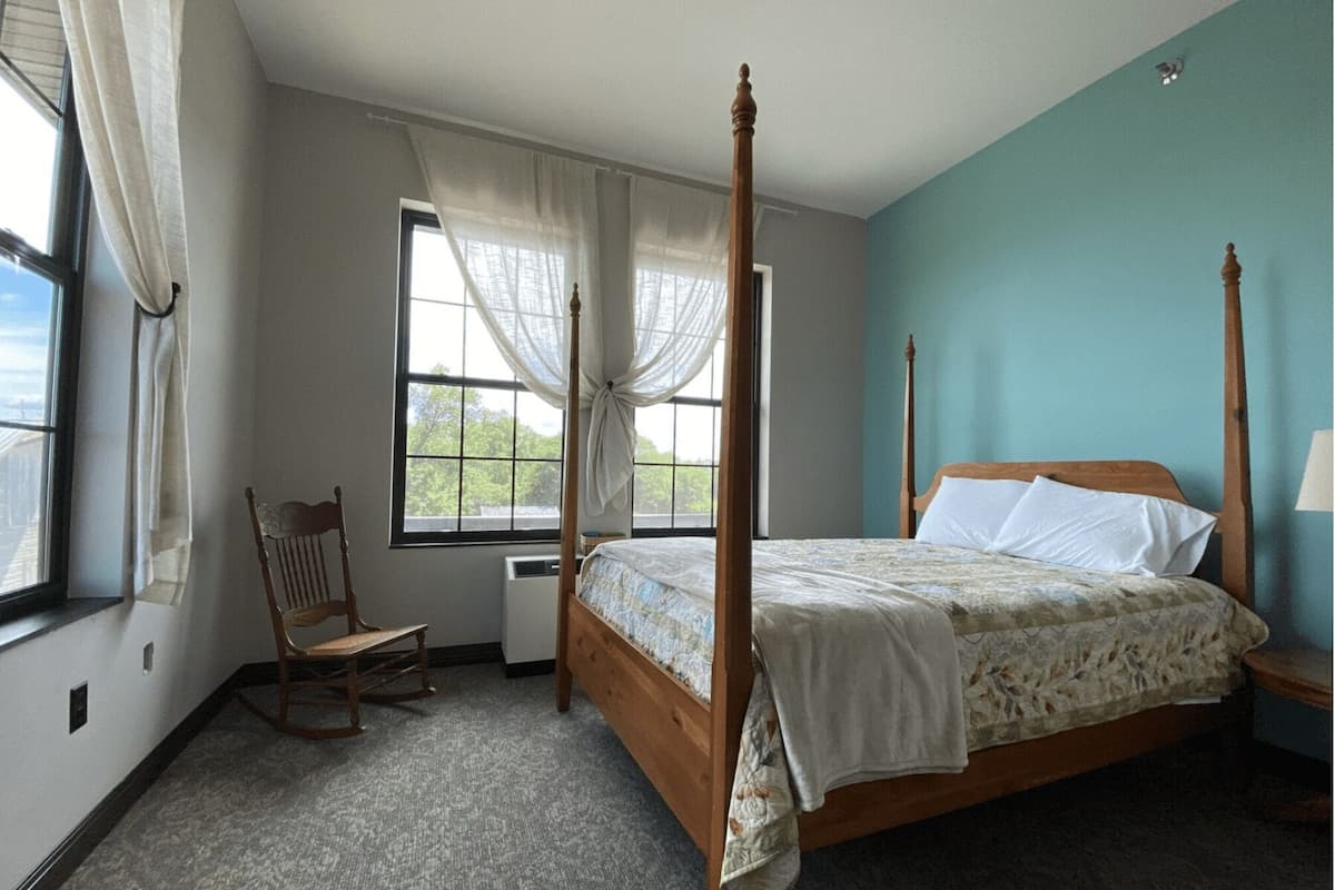 Panoramic Room