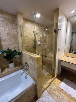 Bathroom - AKA Brickell Condo Free Parking by Palermo Home Miami (Miami)