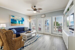 Apartment | 3 bedrooms - Bama Barefoot Beach House- Near Beach Pool (Gulf Shores)