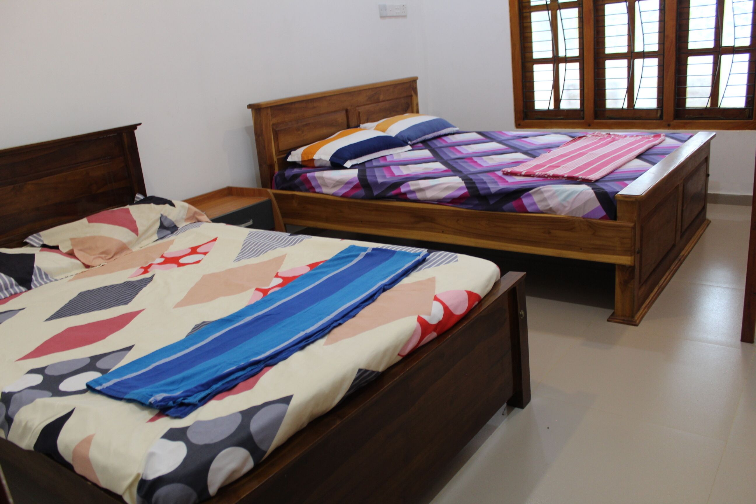 2 bedrooms, bed sheets