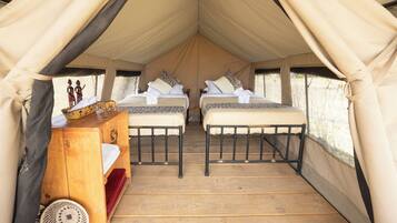 Basic Tent, Patio, Garden View | 1 bedroom, in-room safe