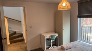 4 bedrooms, desk, iron/ironing board, WiFi