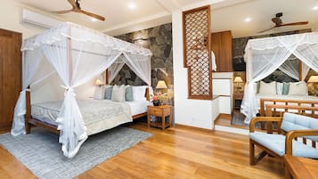 Suite familiar, balcón, vista al jardín | Caja de seguridad en la habitación, insonorización y wifi gratis