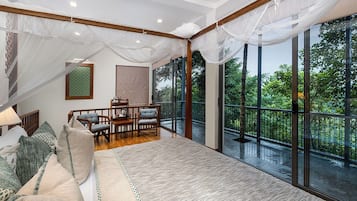 1 bedroom, in-room safe, free WiFi