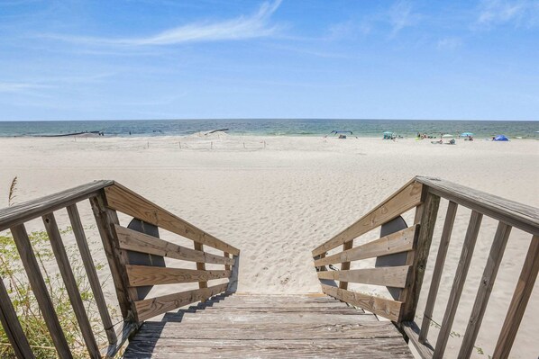 Villa | 2 bedrooms - Camp David Side A pvt Pool Beach View Sleeps 9 (Gulf Shores)