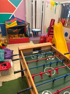 Children’s play area – indoor
