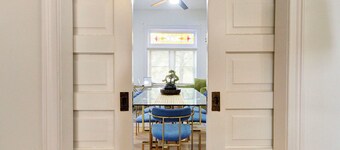 Corktown Oasis - 4 BR Luxe Getaway Close to Downtown