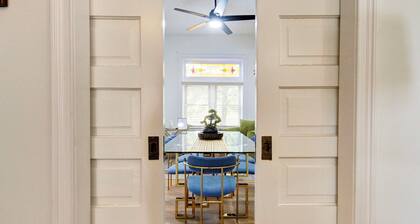 Corktown Oasis - 4 BR Luxe Getaway Close to Downtown