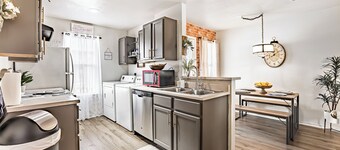 Charming 2-bedroom apartment with WiFi, AC in fantastic Killeen