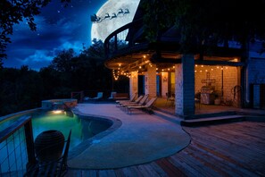 Pool - AVAILABLE! Hill Country Resort Style SPA/POOL-Sleeps 14 (20min DOWNTOWN (Austin)