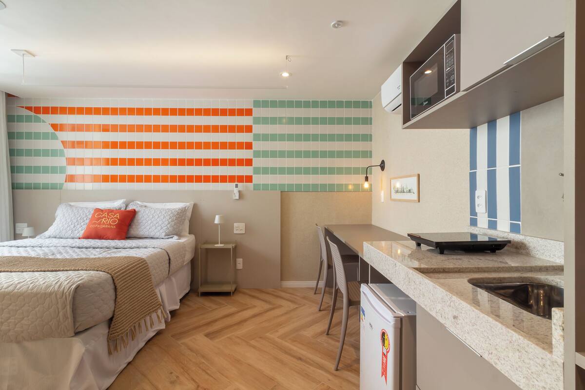 Standard Apartment | Desk, laptop workspace, free WiFi