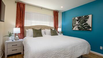 2 bedrooms, desk, iron/ironing board, free WiFi