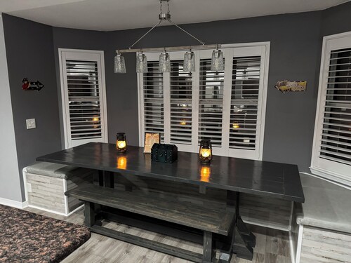 Capt Booty’s Pool & Pet Friendly Pirate House! Near Johnson Beach & Perdido Key!