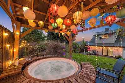 Lakeview Tranquility Hot Tub Retreat Coffee Bar - Dog Friendly