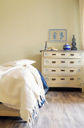 Spa - Quick Home Wave - Two Bedroom Apartment, Sleeps 5 (Finale Ligure)
