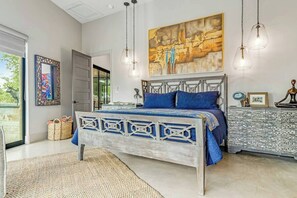 5 dormitorios, escritorio, wifi gratis y ropa de cama