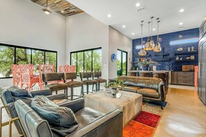 Televisor intel·ligent i llar de foc 