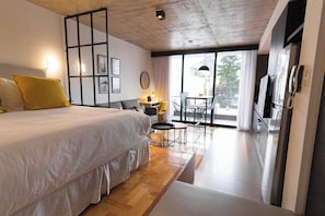 1 bedroom, blackout drapes, iron/ironing board, free WiFi