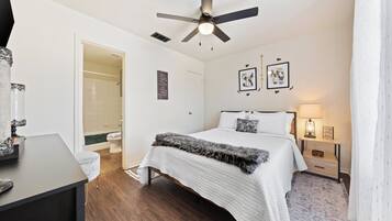 2 chambres, fer et planche à repasser, lit parapluie, Wi-Fi