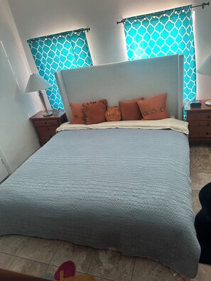 1 bedroom, iron/ironing board, WiFi, bed sheets - Charming 1-bedroom apartment in welcoming Fort Lauderdale with WiFi, AC (Fort Lauderdale)