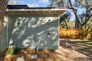 Property grounds - 30+ Day Amelia Island Cottage | Near Downtown & Beach (Fernandina Beach)