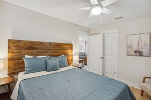 3 bedrooms, desk, iron/ironing board, WiFi