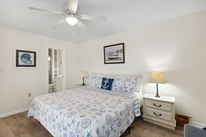 2 soverom, strykejern/-brett, wi-fi og sengetøy