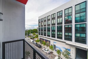 公寓, 阳台, 城市景观 | 阳台景观