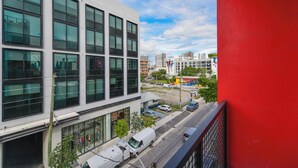 Apartment, Balcony, City View | Balkoni