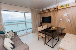 Living area - Charming 2-bedroom apartment with WiFi, AC in lovely Jardim Oceania João Pessoa (Jardim Oceania João Pessoa)