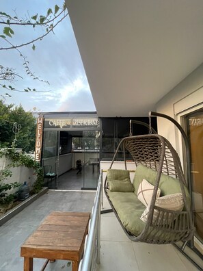 35-inch LED TV with satellite channels - Lara Bella Hotel (Antalya)