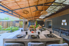 Dining - Modern Tropical Villa for Families & Friends (Puerto Viejo de Talamanca)