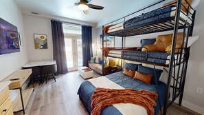 WiFi, bed sheets - NEW! Seneca 117 - Brigham Junior Studio Condo (Snowshoe)